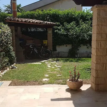 Holiday home Villino Sikelos Casuzze Villaggio Azzurro